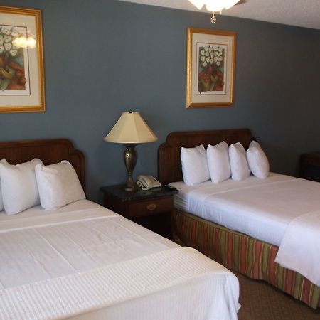 Four Horseman Travel Lodge Pilot Point Экстерьер фото