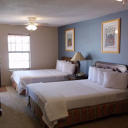 Four Horseman Travel Lodge Pilot Point Экстерьер фото